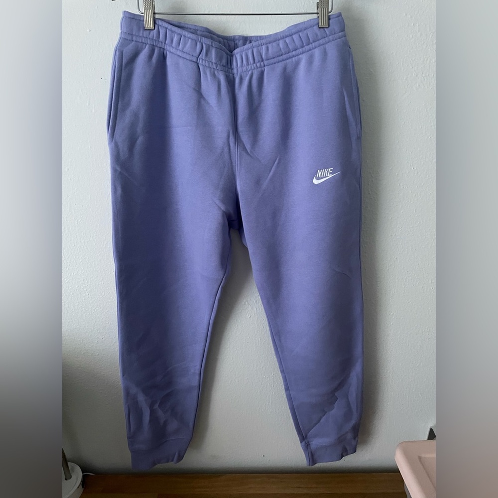 Nike Women’s Size L Lavender Sweatpants